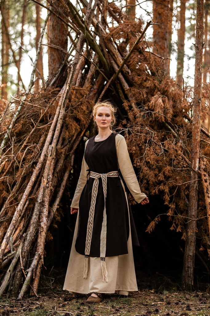 Mittelalter-Überkleid „Magdalena“ – Zeitlose Eleganz in Braun (S/M)