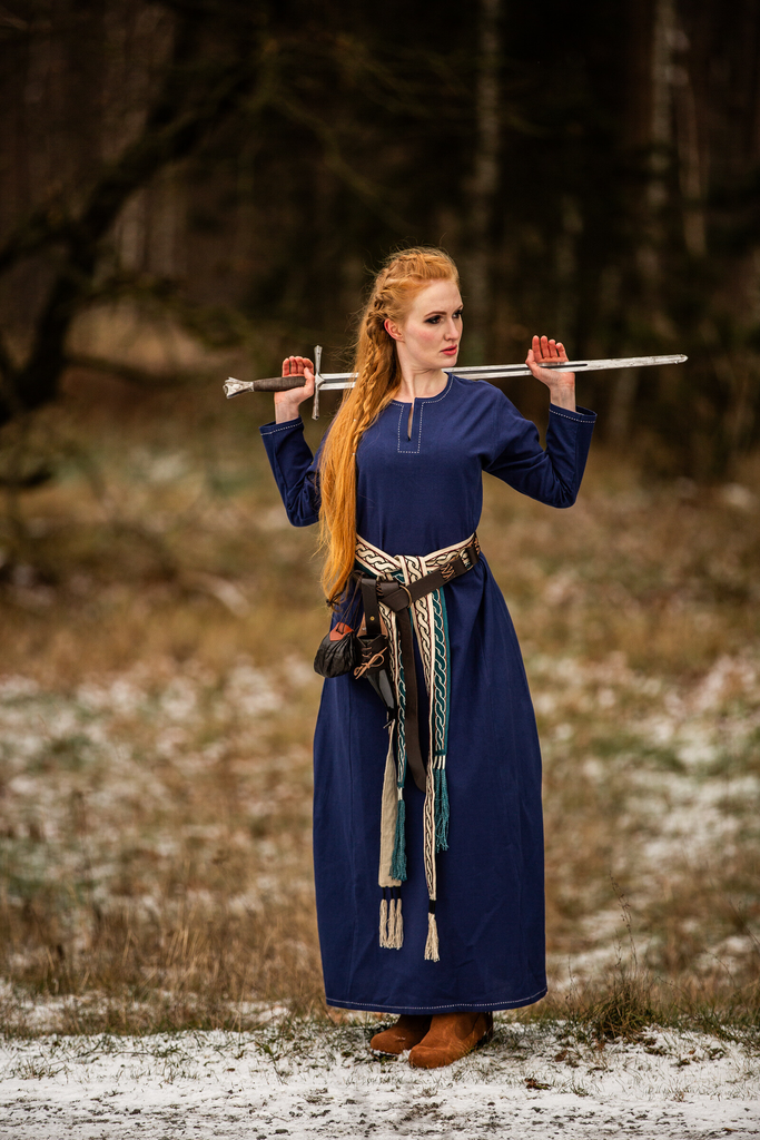 Wikinger-Unterkleid „Helga“ – Zeitlose Eleganz in Blau