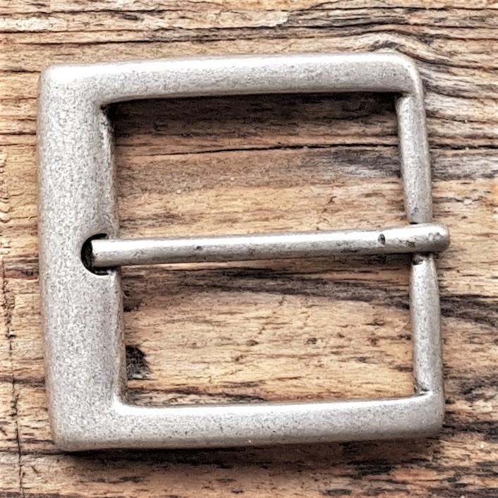 FE30, 3cm, altsilberne massive Dornschließe, Schnalle
