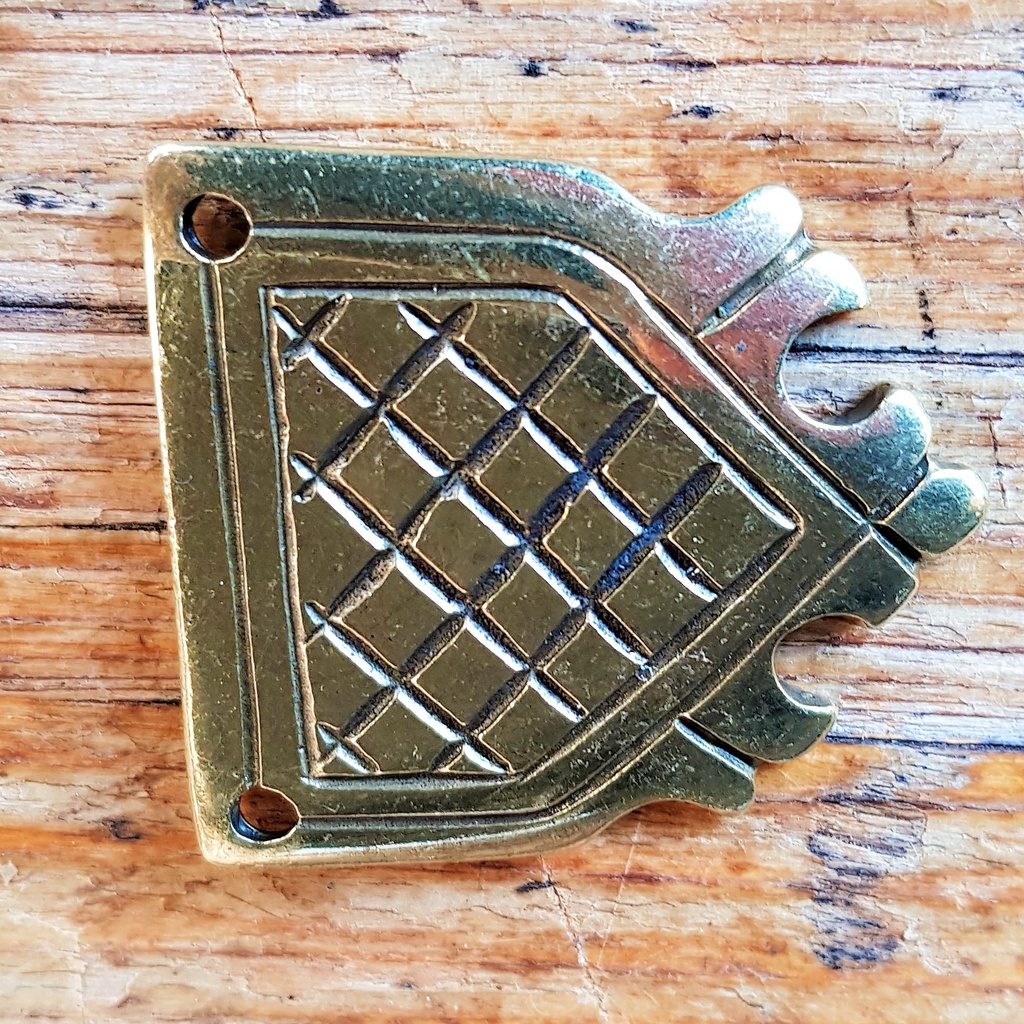 Erik Gürtelspitze 4cm, messingfarben