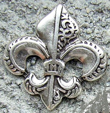 [33640] fleur de lys, silberfarbener Beschlag, mittel