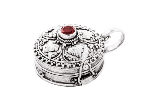 [am176] Medaillon-Anhänger ISEA aus 925er Silber mit Granat – Geheimnisvolles Schmuckstück für Erinnerungen (2,7 cm) 