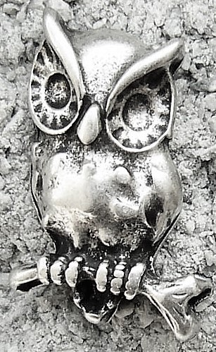 [N-118-1] Eulen-Beschlag aus ZAMAK – Silberfarbene Zierniete für Mittelalter, LARP und Gewandungen