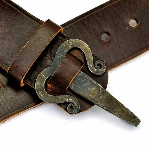 Eisenzeitlicher Gürtel mit Gürtelhaken - 5 cm