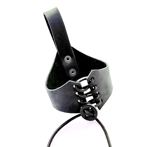 [04 TU] Geschnürter Trinkhornhalter Leder  - Ausstattung für Larp und Mittelalter