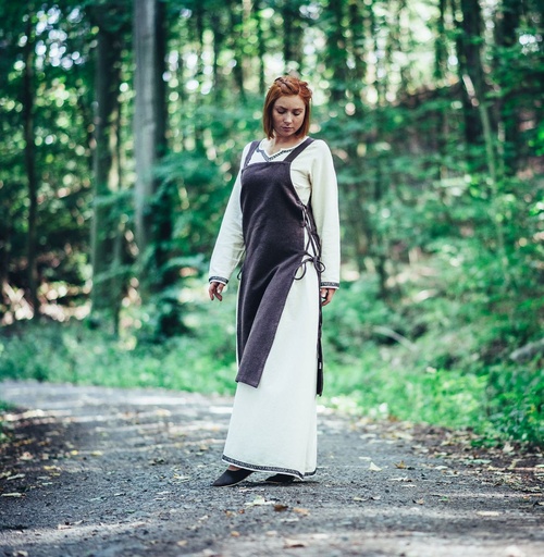 [4022s] Wikinger-Überkleid „Aleiga“ – Schlichte Eleganz in Schwarz